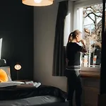 Zentrale Laenggasse - Ruhig - Gratis Parking - Oev Vor Der Tuer *