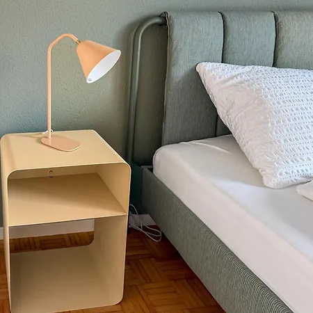 Zentrale Laenggasse - Ruhig - Gratis Parking - Oev Vor Der Tuer Apartment Bern