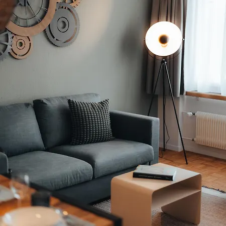 Zentrale Laenggasse - Ruhig - Gratis Parking - Oev Vor Der Tuer