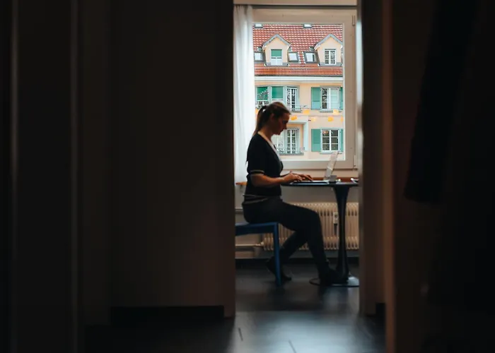 Zentrale Laenggasse - Ruhig - Gratis Parking - Oev Vor Der Tuer Apartment