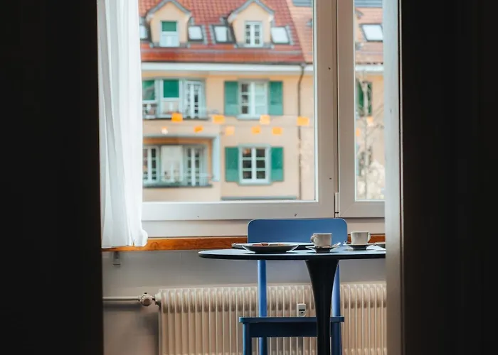 Zentrale Laenggasse - Ruhig - Gratis Parking - Oev Vor Der Tuer Bern