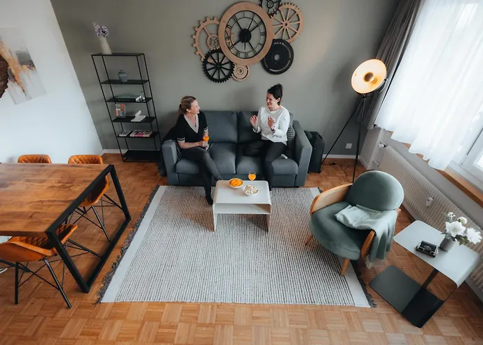 Zentrale Laenggasse - Ruhig - Gratis Parking - Oev Vor Der Tuer Bern