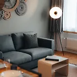 Zentrale Laenggasse - Ruhig - Gratis Parking - Oev Vor Der Tuer